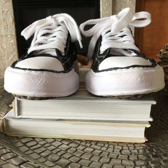 MMY PETERSON OG SOLE CANVAS LOW-TOP BLACK SNEAKER - Picture 3 of 15